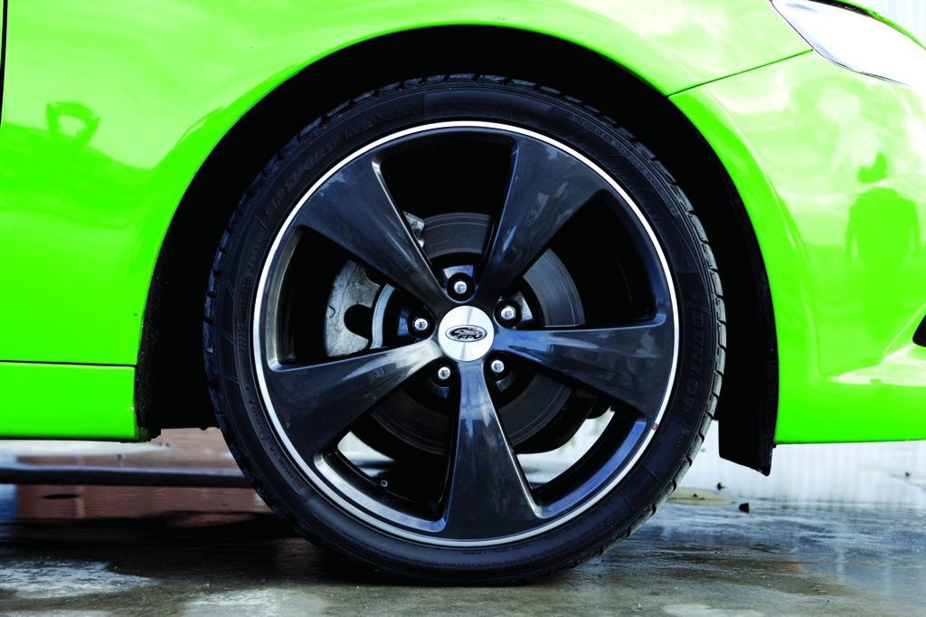 GS Sedan Wheel